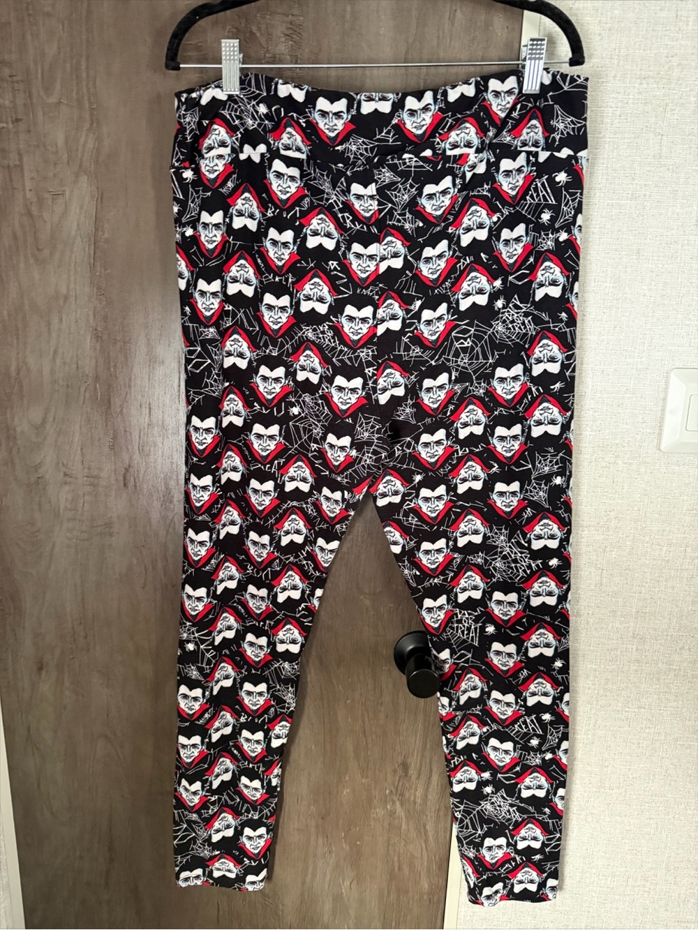 LuLaRoe Halloween Vampire Leggings